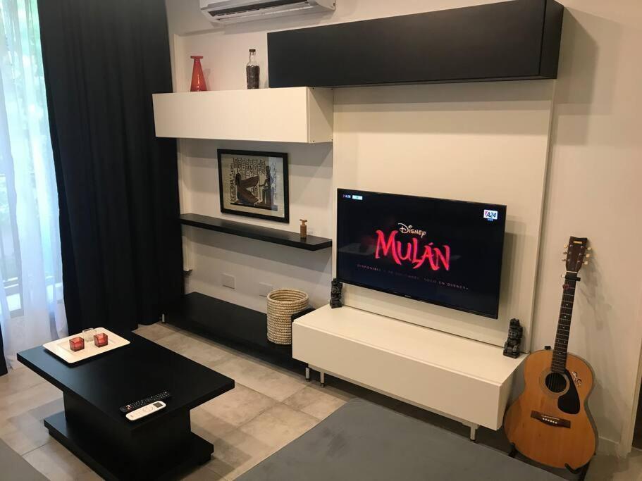 Suite In San Telmo Dormitorio En Suite Con Dos Banos Y Balcon A La Calle 부에노스아이레스 외부 사진